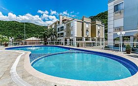 RVG- Belos apartamentos quadra mar em Floripa